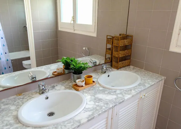 Villa ~villa El Riu Del Cel~increíbles Vistas Al Mar